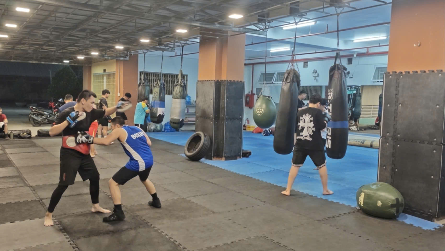CLB Boxing Kids & Người Lớn hình ảnh 1