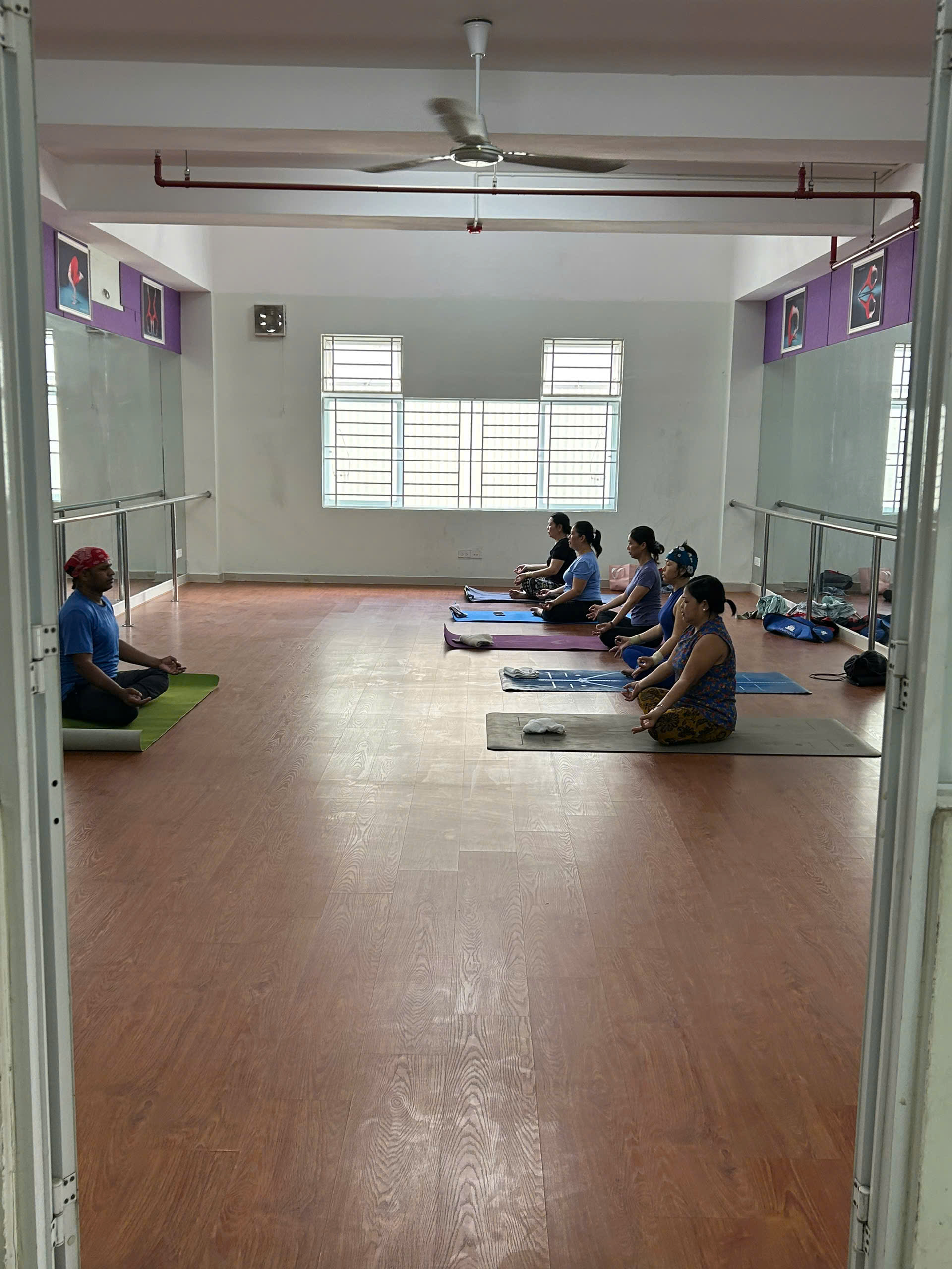 CLB Yoga Ấn Độ hình ảnh 1