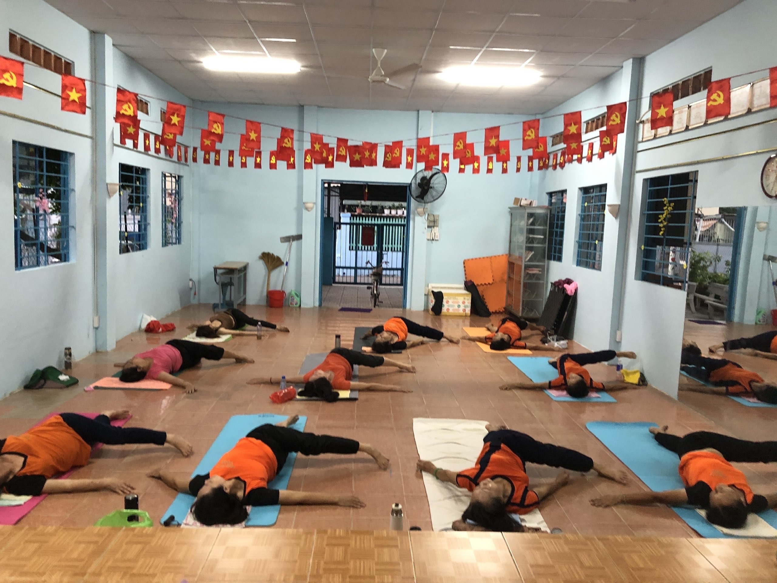 CLB Yoga Trị Liệu tại Cung Văn Hóa Lao Động Cơ Sở Bình Trưng