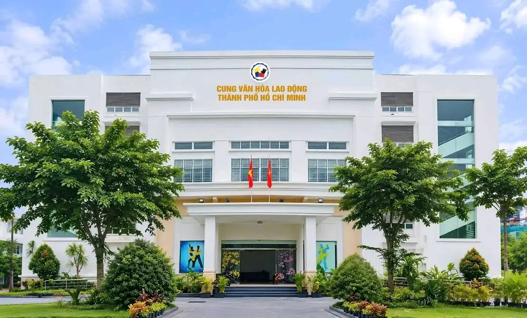 Mặt tiền Cung Văn Hóa Lao Động Cơ Sở Bình Trưng